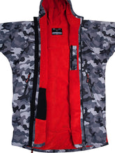 Load image into Gallery viewer, TWO BARE FEET WEATHERPROOF CHANGING ROBE AND MAT GREY CAMO RED
